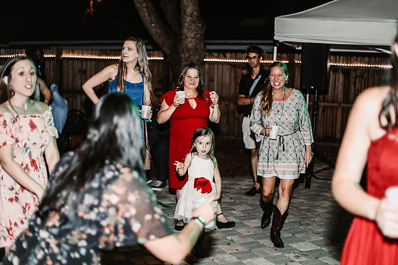 Corey_kristen_morse_rustic_almost_heaven_farms_dover_florida_intimate_wedding (1)
