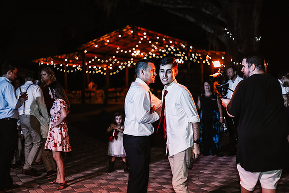 Corey_kristen_morse_rustic_almost_heaven_farms_dover_florida_intimate_wedding (6)