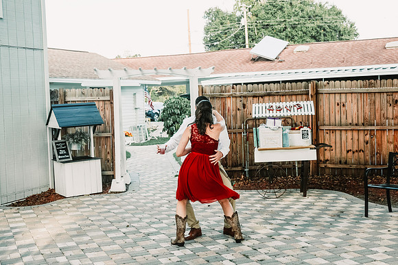 Corey_kristen_morse_rustic_almost_heaven_farms_dover_florida_intimate_wedding (372)
