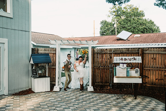 Corey_kristen_morse_rustic_almost_heaven_farms_dover_florida_intimate_wedding (389)