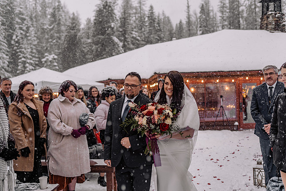 Tyler-Brittani-Lake-Priest-Idaho-Winter-Snow-Wedding-2021-04133