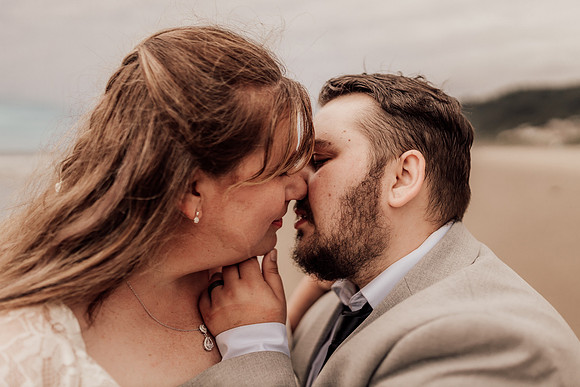 Jordan-Lainey-Roads-End-lincoln-City-oregon-airbnb-Elopement-photos-75