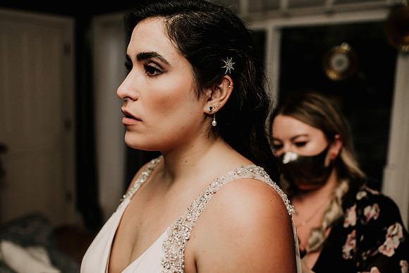 Nicholas-Christina-Salmonberry-Inn-Lincoln-City-Oregon-Elopement-Photos-8387