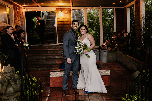 Nicholas-Christina-Salmonberry-Inn-Lincoln-City-Oregon-Elopement-Photos-8479