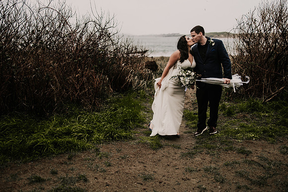 Nicholas-Christina-Salmonberry-Inn-Lincoln-City-Oregon-Elopement-Photos-8346