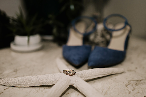 Nicholas-Christina-Salmonberry-Inn-Lincoln-City-Oregon-Elopement-Photos-7977