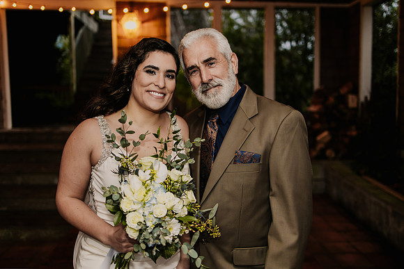 Nicholas-Christina-Salmonberry-Inn-Lincoln-City-Oregon-Elopement-Photos-8456