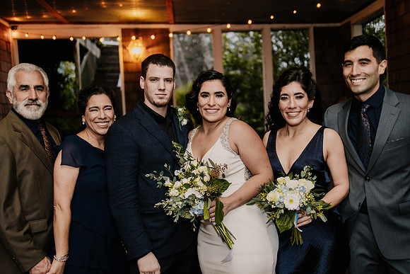 Nicholas-Christina-Salmonberry-Inn-Lincoln-City-Oregon-Elopement-Photos-8483
