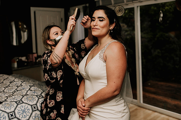 Nicholas-Christina-Salmonberry-Inn-Lincoln-City-Oregon-Elopement-Photos-8377
