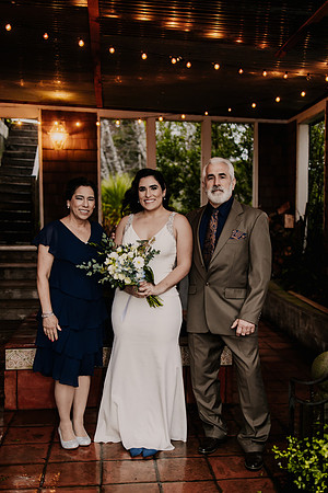 Nicholas-Christina-Salmonberry-Inn-Lincoln-City-Oregon-Elopement-Photos-8429