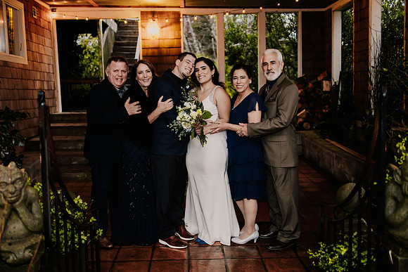 Nicholas-Christina-Salmonberry-Inn-Lincoln-City-Oregon-Elopement-Photos-8443