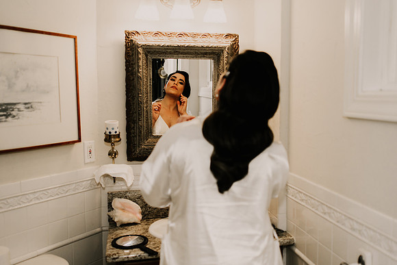 Nicholas-Christina-Salmonberry-Inn-Lincoln-City-Oregon-Elopement-Photos-8098