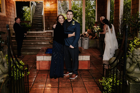 Nicholas-Christina-Salmonberry-Inn-Lincoln-City-Oregon-Elopement-Photos-8453