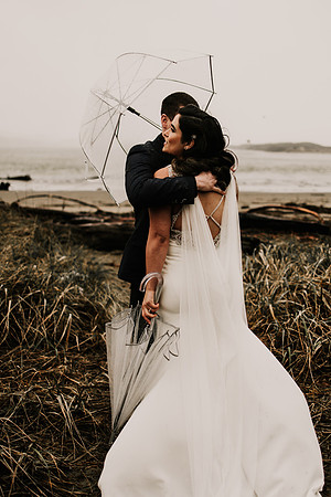 Nicholas-Christina-Salmonberry-Inn-Lincoln-City-Oregon-Elopement-Photos-8199