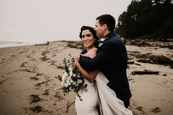 Nicholas-Christina-Salmonberry-Inn-Lincoln-City-Oregon-Elopement-Photos-8237