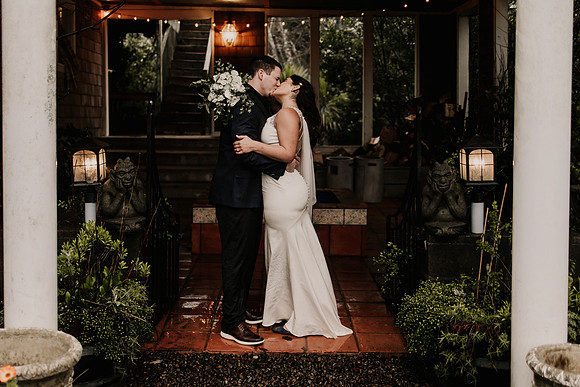 Nicholas-Christina-Salmonberry-Inn-Lincoln-City-Oregon-Elopement-Photos-8375