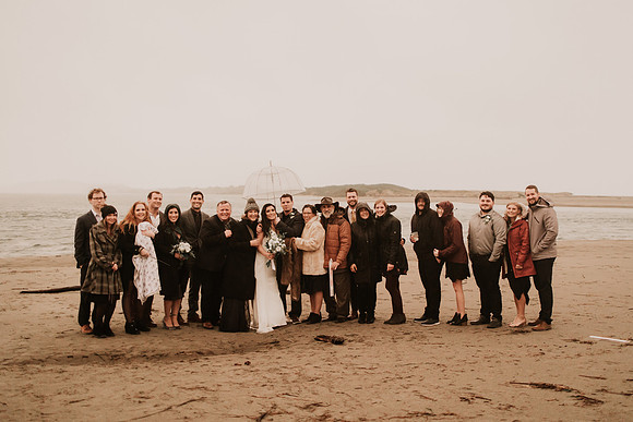Nicholas-Christina-Salmonberry-Inn-Lincoln-City-Oregon-Elopement-Photos-8620