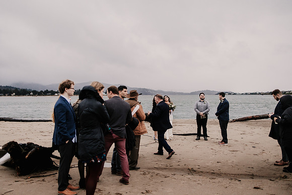 Nicholas-Christina-Salmonberry-Inn-Lincoln-City-Oregon-Elopement-Photos-8545
