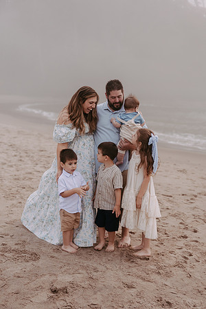 Family-Photos-2024-Lincoln-City-Oregon--13