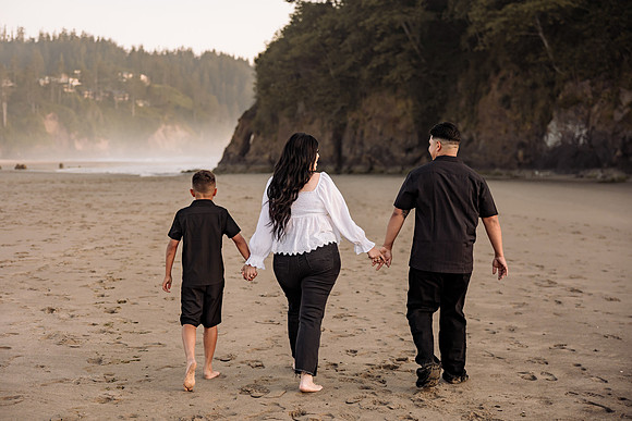 Jorge-Kianna-Family-Photos-Neskowin-Oregon-2025 (13 of 25)