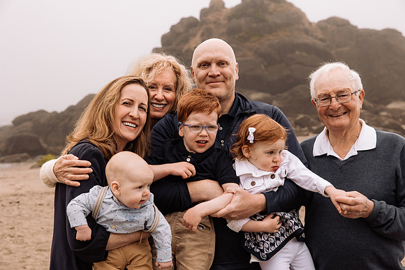 Marsha-Family-Photos-Lincoln-City-Oregon-2022 (27 of 57)