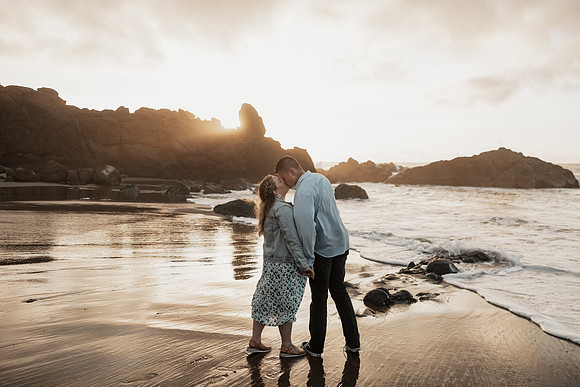 IAN-NICOLE-DEPOE-BAY-ENGAGEMENT-PHOTOS (28 of 39)