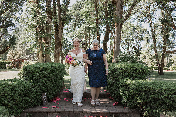 Derrick-Kenzie-Navarra-Gardens-Willamina-Oregon-Wedding-Photos (125 of 436)