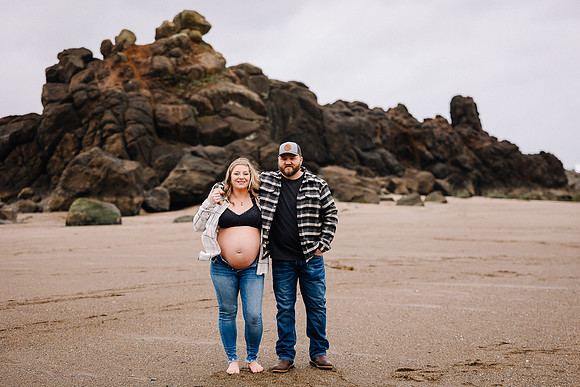 RILEY-TYLER-MATERNITY-SESSION-OREGON-PHOTOS (64 of 65)