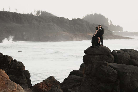 Nick & Natalie Oregon Anniversary Photos