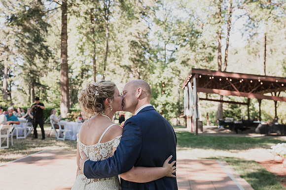 Derrick-Kenzie-Navarra-Gardens-Willamina-Oregon-Wedding-Photos (208 of 436)