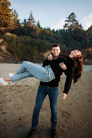 Alec-Mihkaela-Fogarty-Creek-Engagement-18