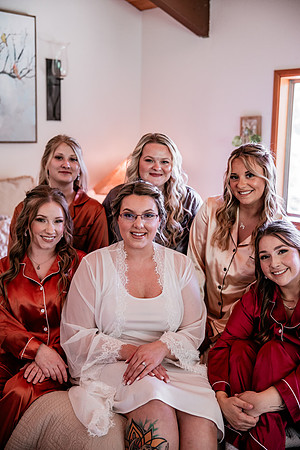 Mark-Darian-Peck-2024-Wedding-Photos-getting-ready (20 of 101)