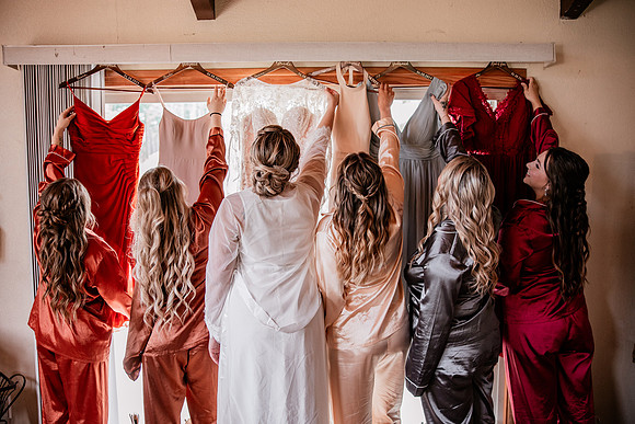 Mark-Darian-Peck-2024-Wedding-Photos-getting-ready (21 of 101)