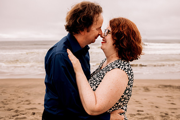 Joe-inn-at-spanish-head-lincoln-city-oregon-wedding-32