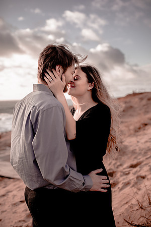 cape-kiwanda-oregon-engagement-photographer (12 of 46)