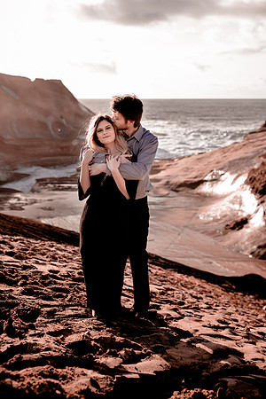 cape-kiwanda-oregon-engagement-photographer (14 of 46)
