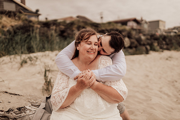 Jordan-Lainey-Roads-End-lincoln-City-oregon-airbnb-Elopement-photos-104