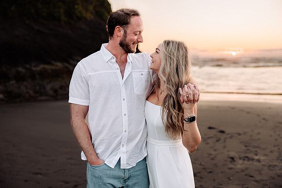 Kannon-Ashley-Surpise-Proposal-Rock-Neskowin-Oregon-Photos (41 of 94)