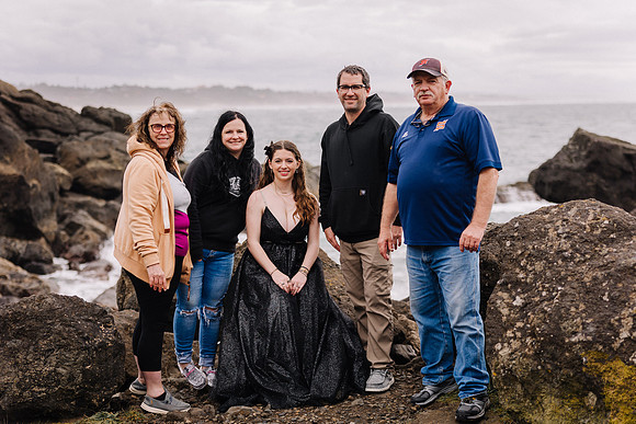 Mackenzie-Senior-Photos-2024-Newport-Oregon (48 of 49)