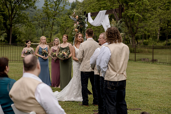 Cody-Mattea-Pittman-Center-Wedding (32 of 33)