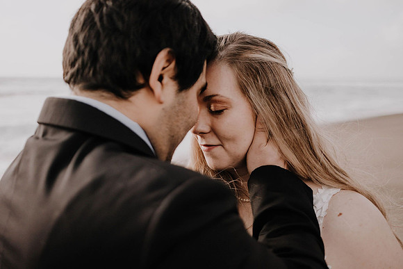 Darrick-Hillary-Gleneden-Oregon-Beach-Elopement-Photos