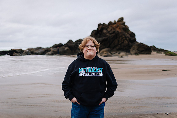 Alex-Senior-Photos-2024-DepoeBAY-Oregon (12 of 32)
