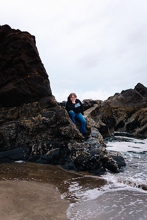 Alex-Senior-Photos-2024-DepoeBAY-Oregon (23 of 32)