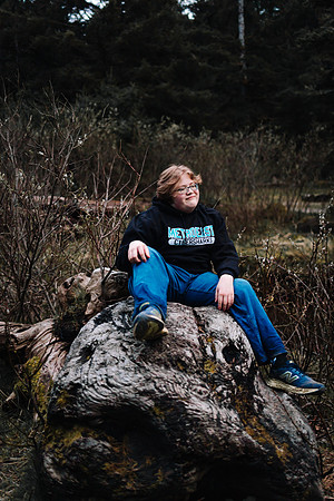 Alex-Senior-Photos-2024-DepoeBAY-Oregon (31 of 32)