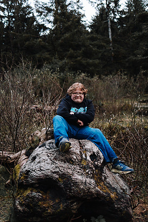 Alex-Senior-Photos-2024-DepoeBAY-Oregon (30 of 32)