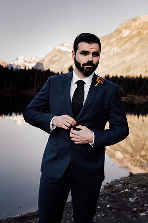 Mark-Cassie-Gold-Creek-Ranier-Washington-Elopement-Photographer--6