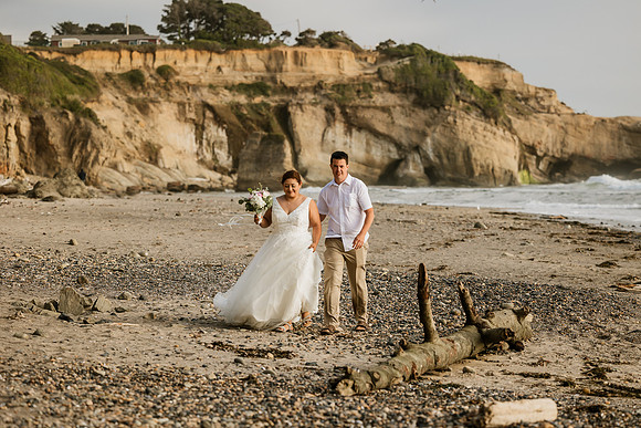 Adam-Veronica-Otter-Crest-Inn-Depoe-Bay-Oregon-Elopement-Photos-7567