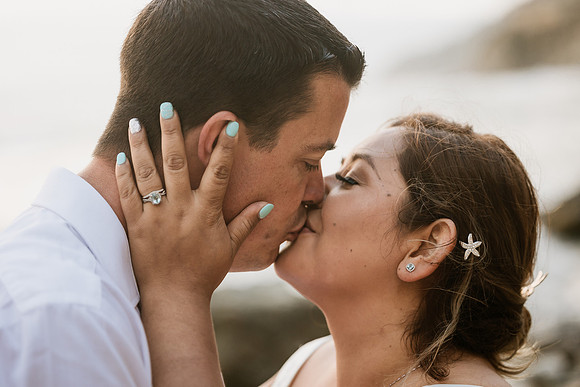 Adam-Veronica-Otter-Crest-Inn-Depoe-Bay-Oregon-Elopement-Photos-7983