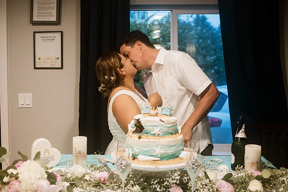 Adam-Veronica-Otter-Crest-Inn-Depoe-Bay-Oregon-Elopement-Photos-6407