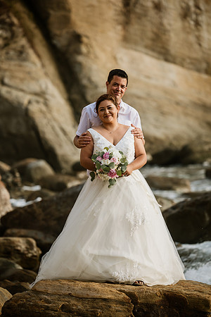 Adam-Veronica-Otter-Crest-Inn-Depoe-Bay-Oregon-Elopement-Photos-7695